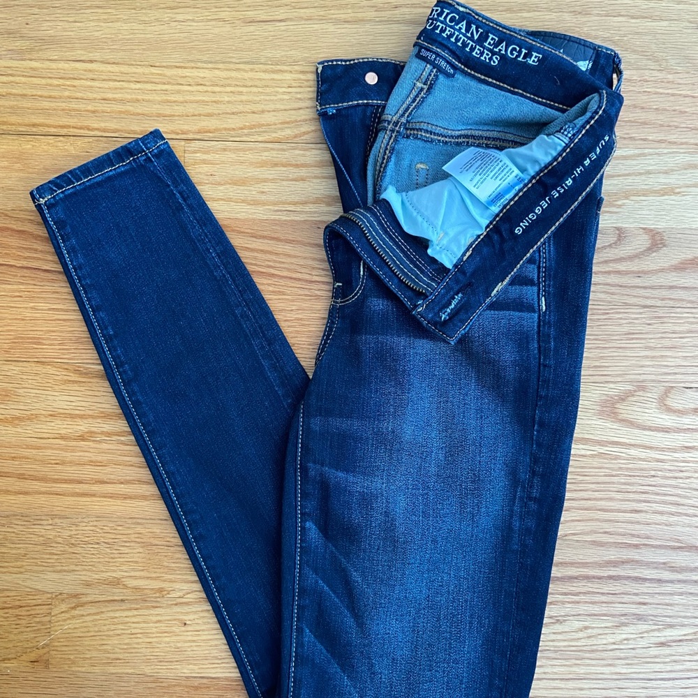American Eagle Super Hi-Rise Jegging size 2